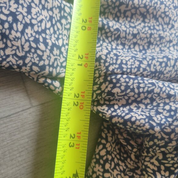 LC Lauren Conrad Blue and White Floral Short Sleeve Dress with Ruffles - Picture 7 of 7